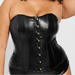 Torrid 3 Black Pleather Strapless Corset